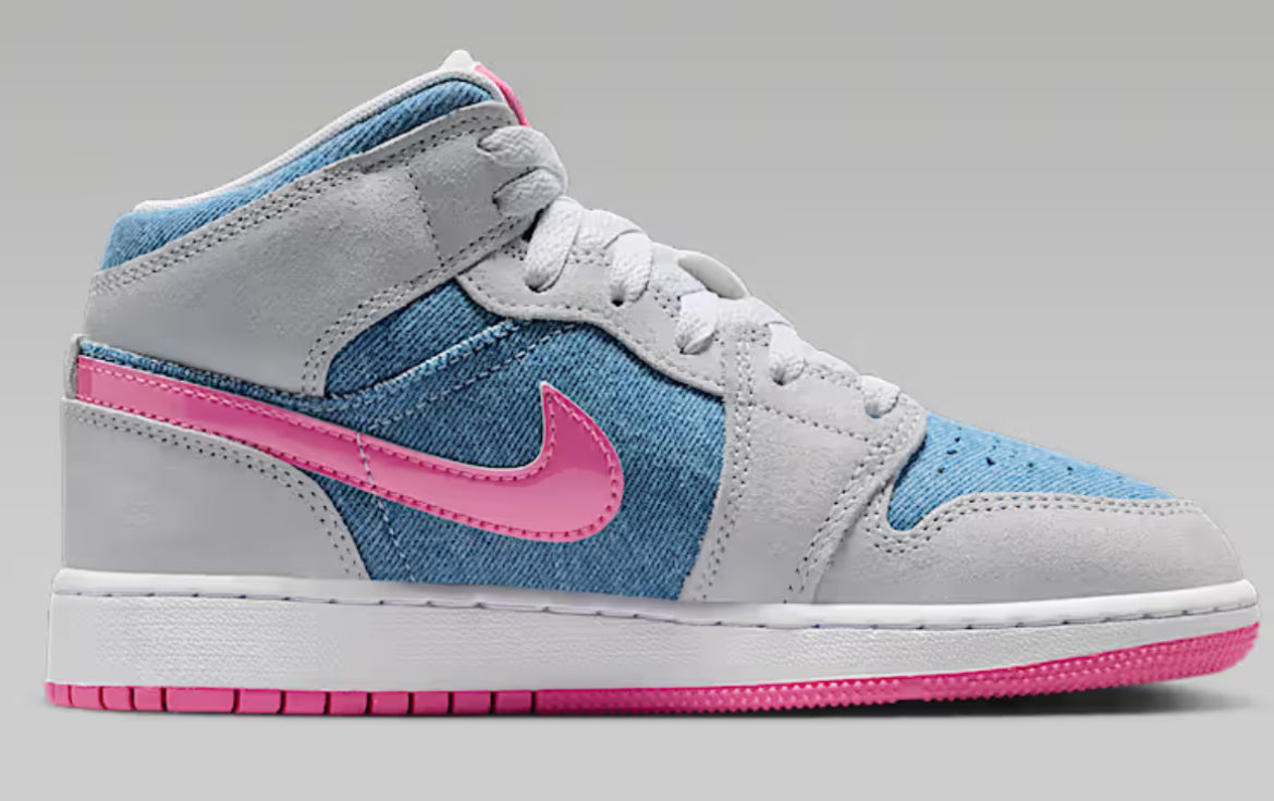Zapatillas jordan 1 Mid/busca los centímetros más cercanos a tu talla / Ejemplo si eres 37 eur usas 24 cms / si eres 36 eur usas 23 cms 🇺🇸