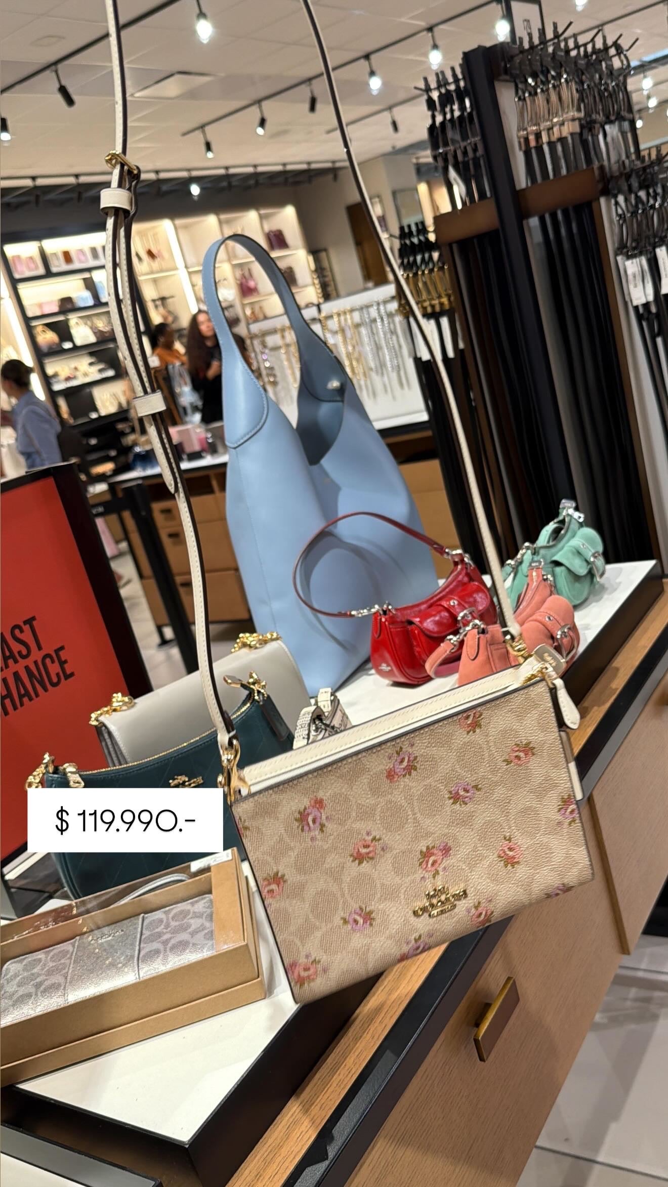 Cartera coach flowers